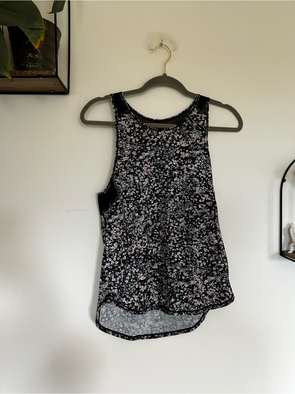 Lululemon Sculpt Tank Black w/ Mesh & Floral Pattern